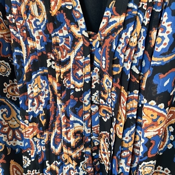 JBS Paisley Long Sleeve Deep V-Neck Dress with Belt at waist size 8 - Picture 4 of 9